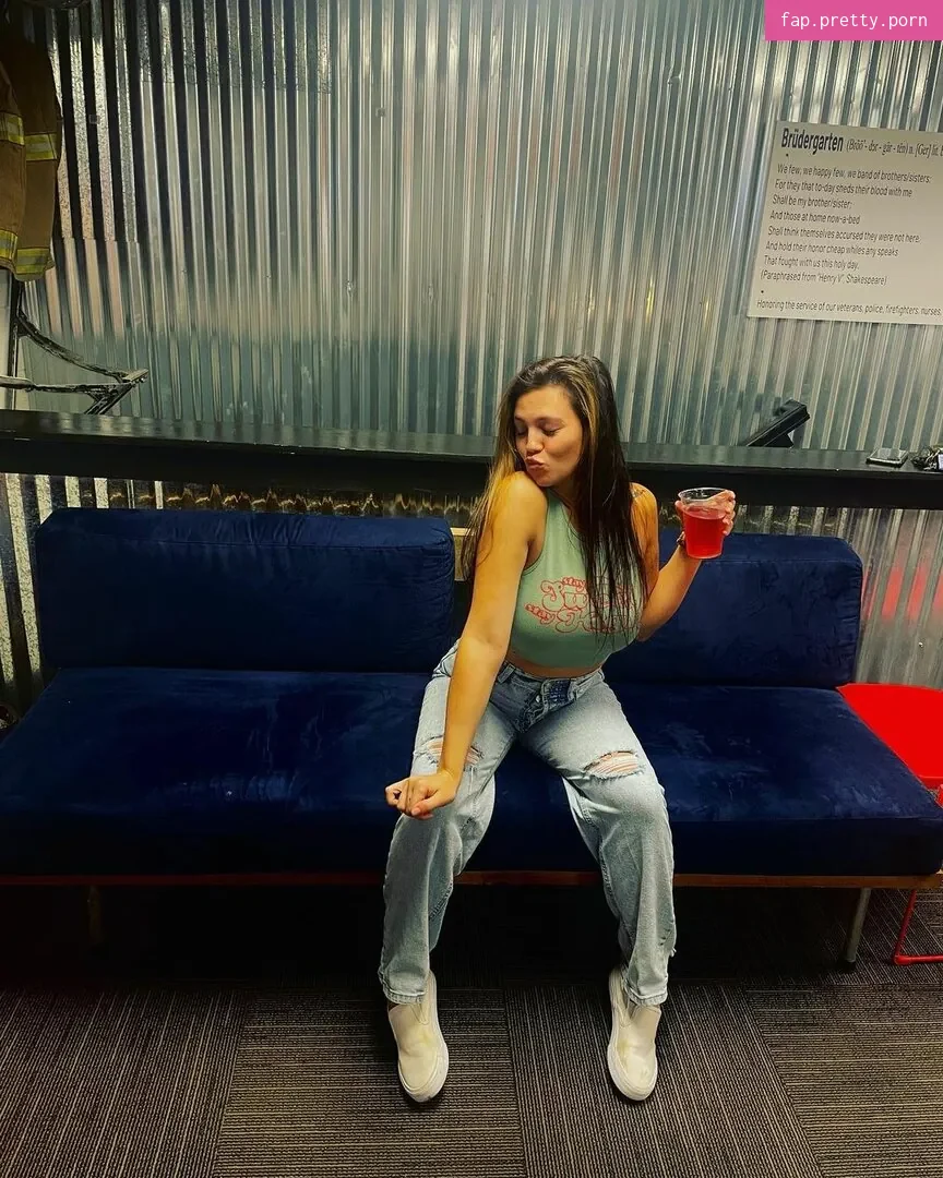 Kaylee Burnett - Photo #12