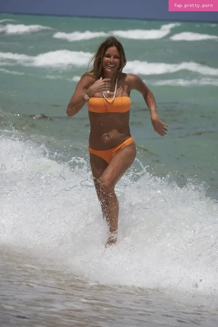 Kelly Bensimon - Photo #04