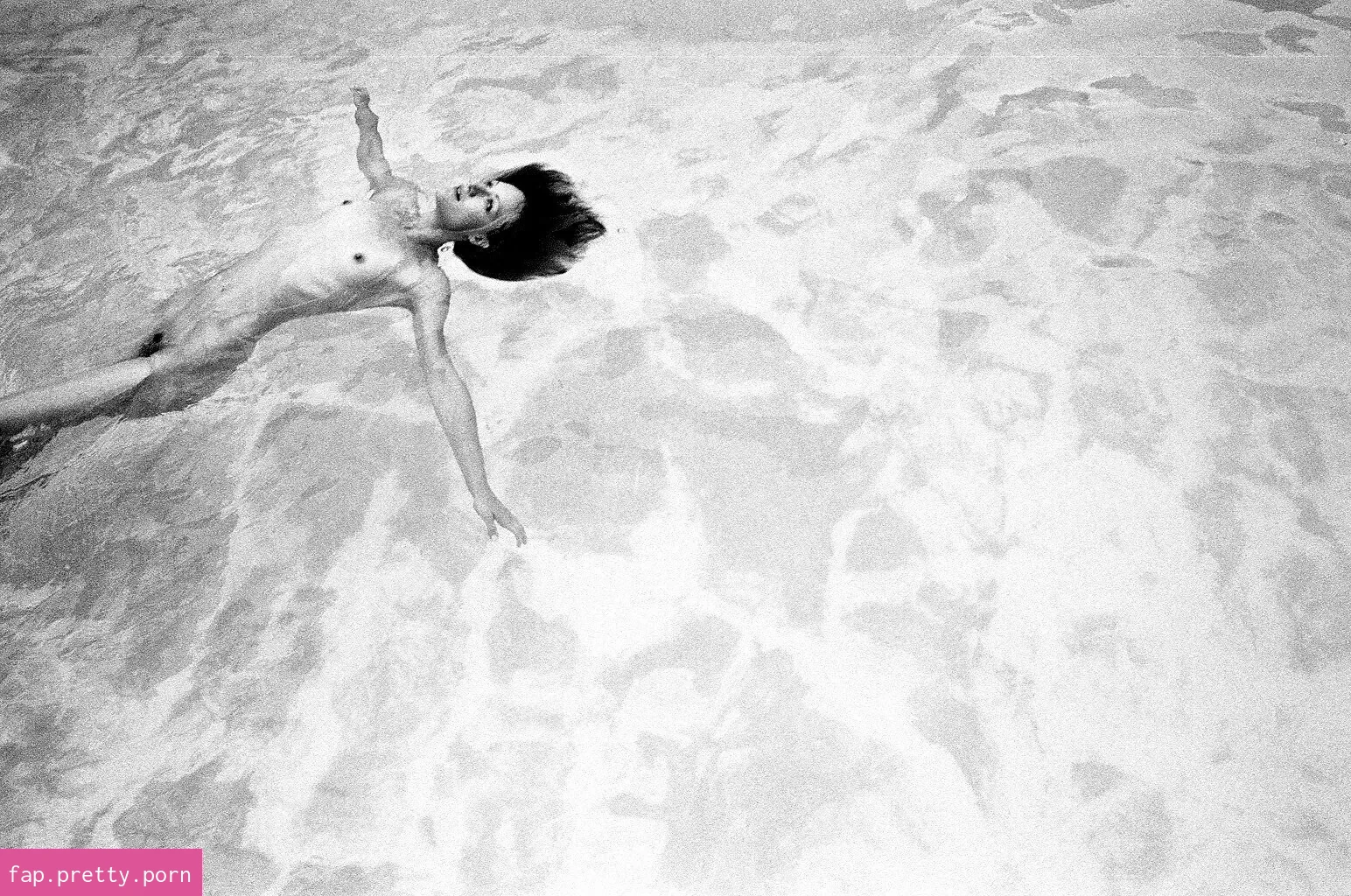 Kerry Bishe - Photo #13