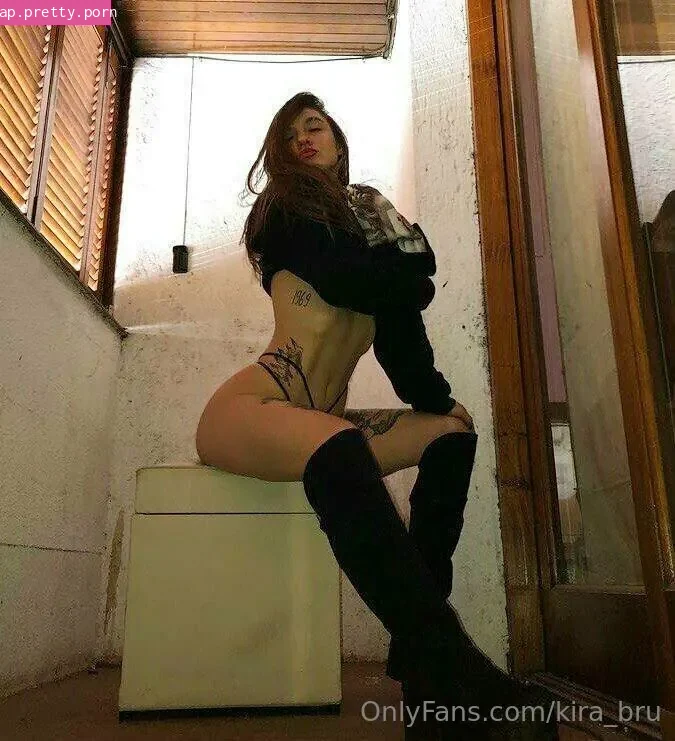 kira_brunette1 - Photo #57