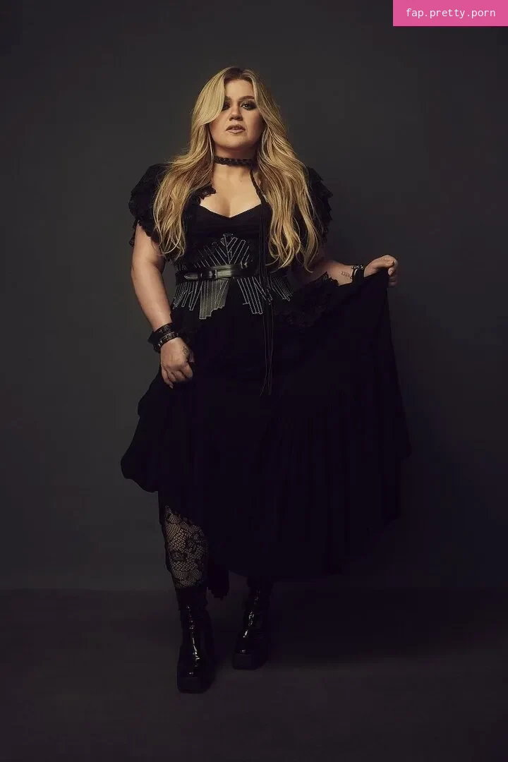 Kelly Clarkson - Photo #14