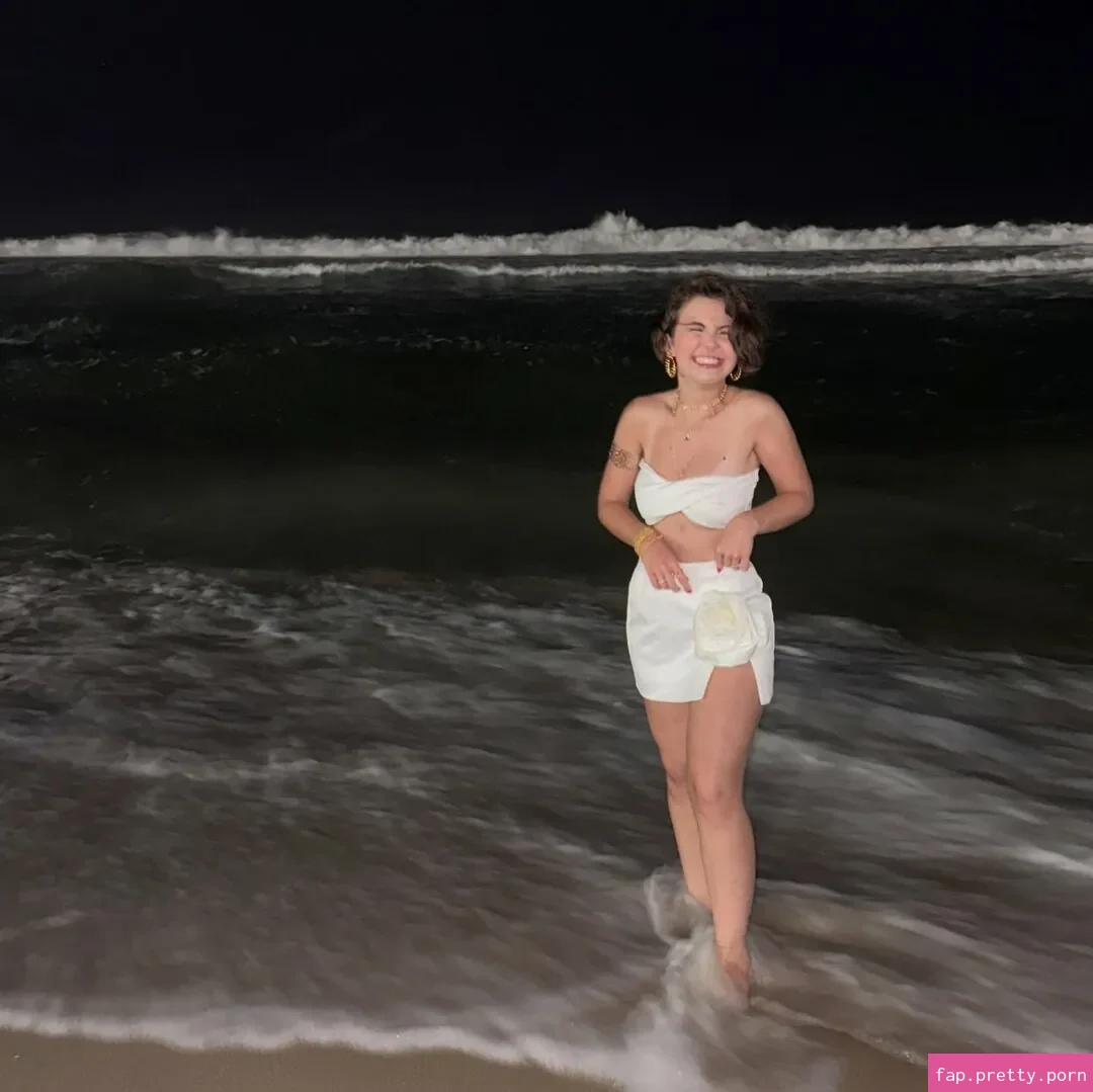 Klara Castanho - Photo #81