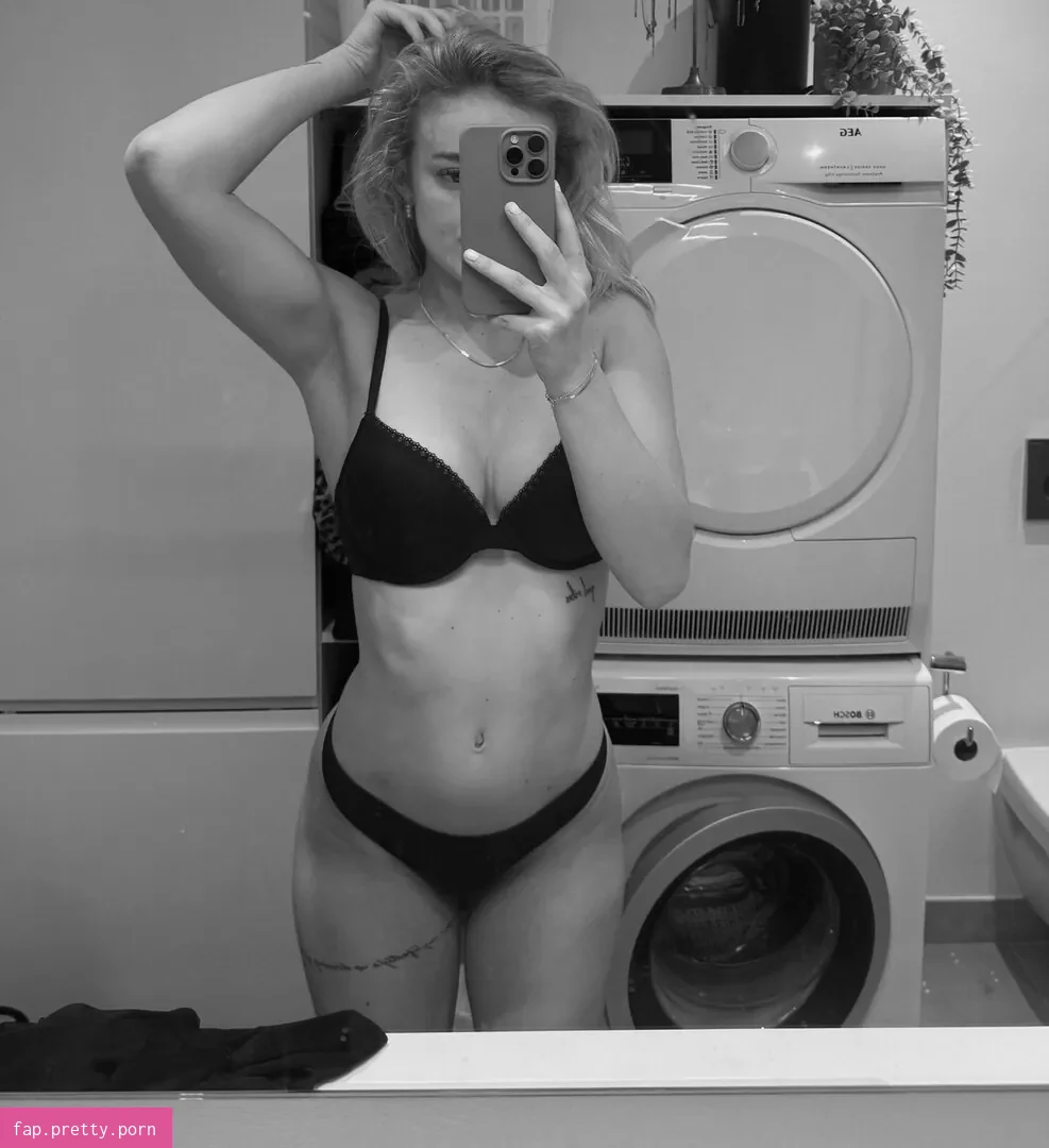 Kamilla Due - Photo #04