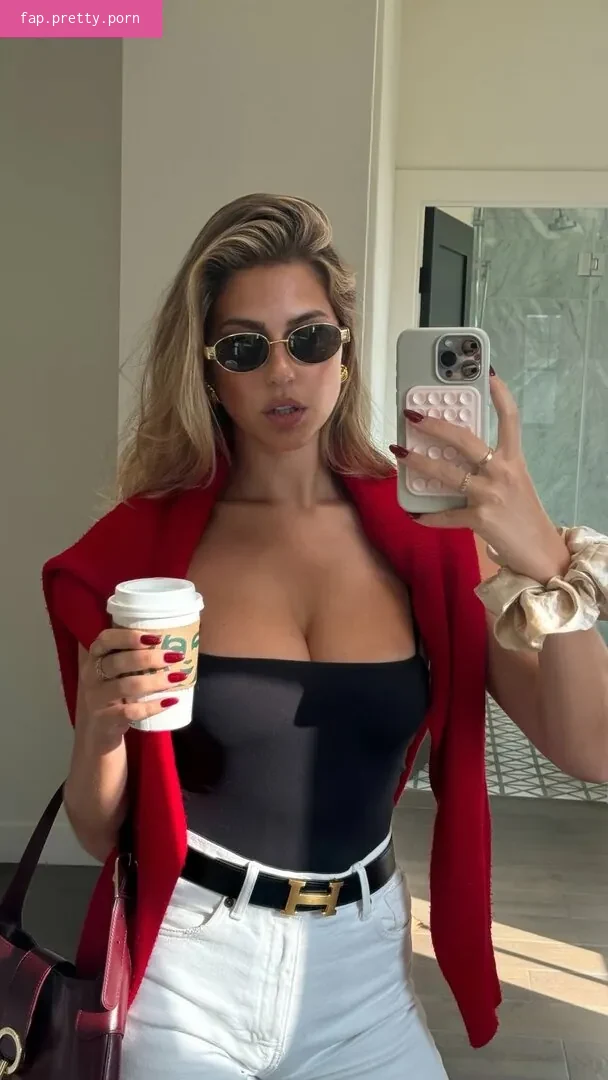 Kara Del Toro - Photo #32
