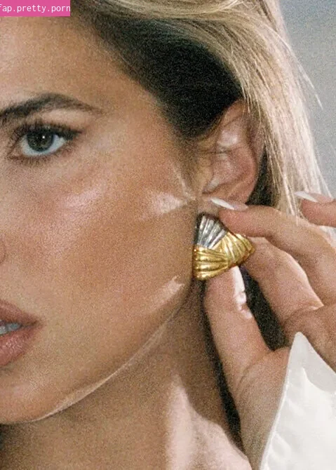Kara Del Toro - Photo #64