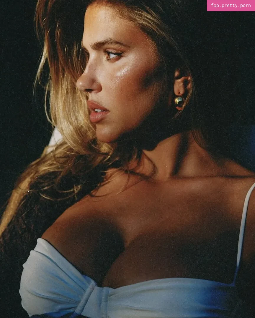 Kara Del Toro - Photo #86