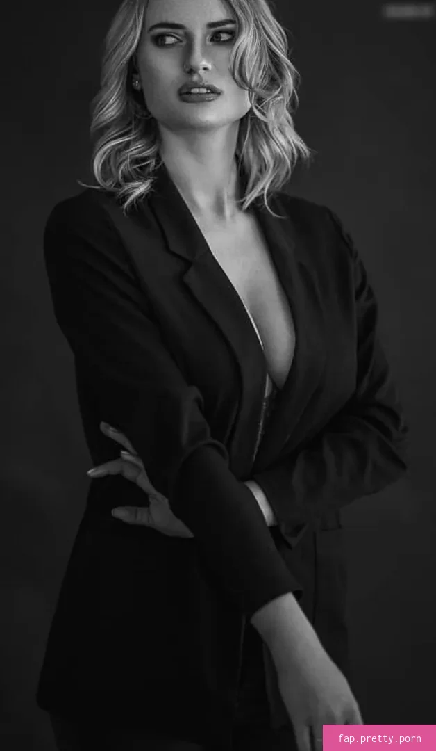 Kim Denise Lang - Photo #44