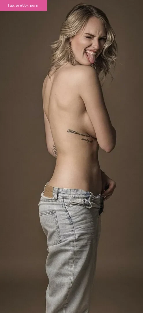 Kim Denise Lang - Photo #05
