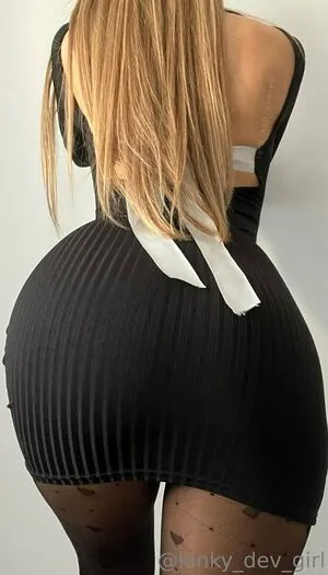 kinky_dev_girlfree