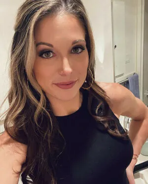 kellylynne_