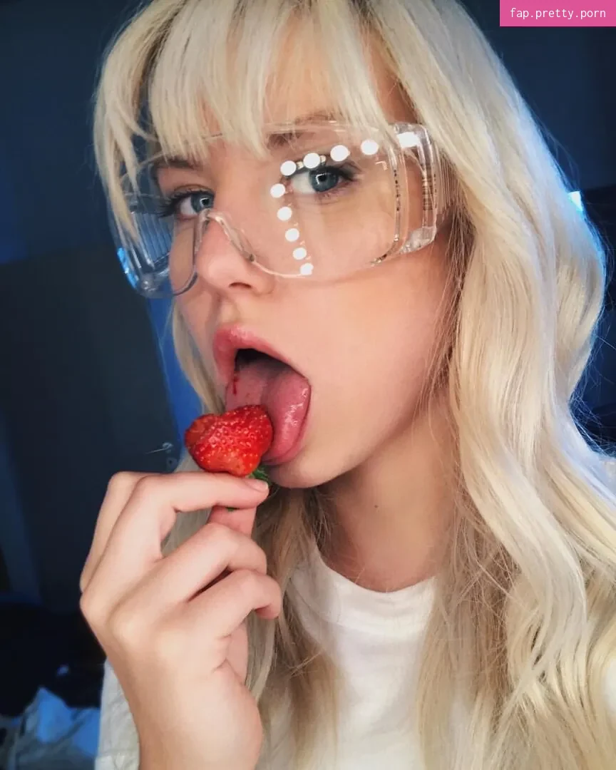 KellyMissesvlog - Photo #82