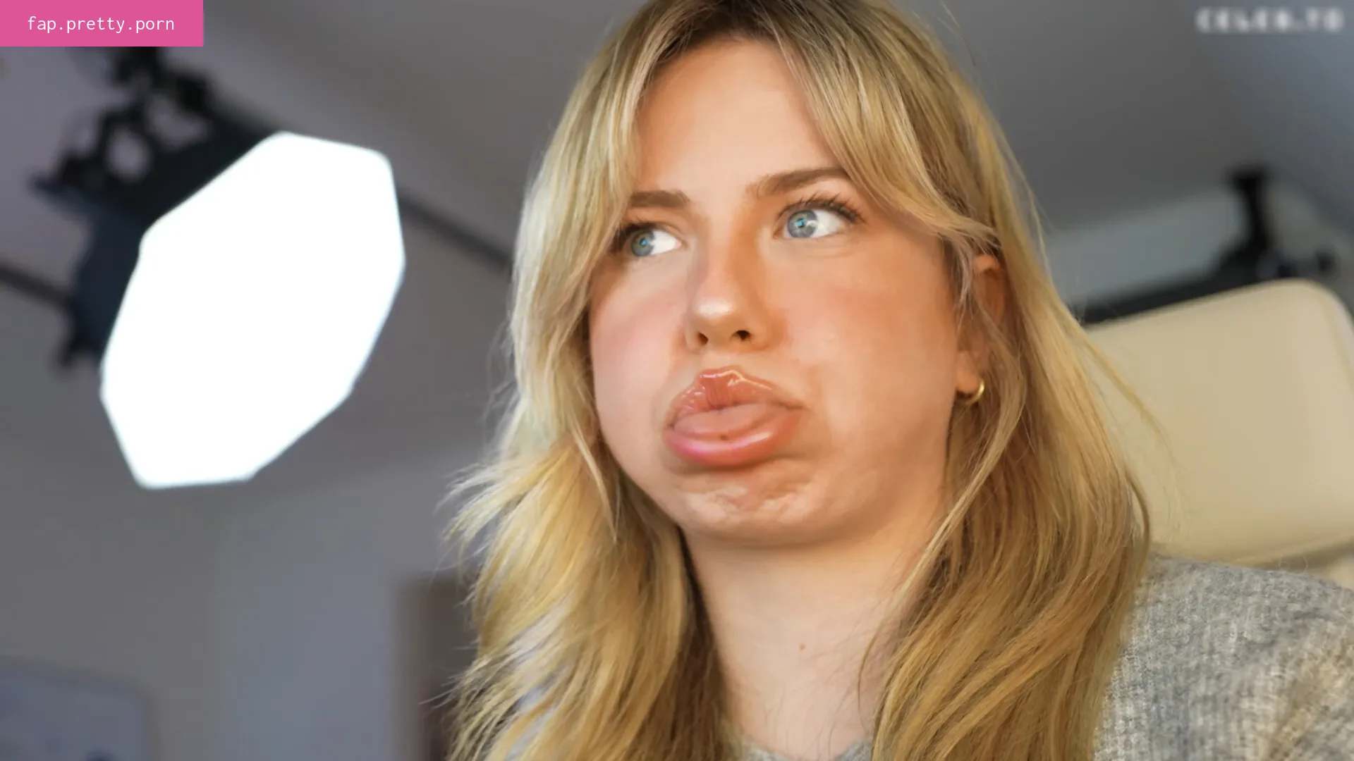KellyMissesvlog - Photo #96