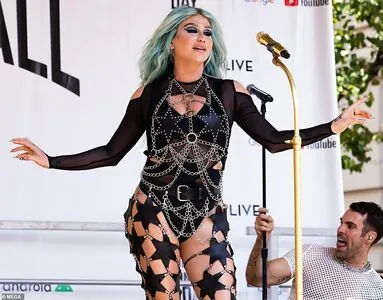 KeshaRose