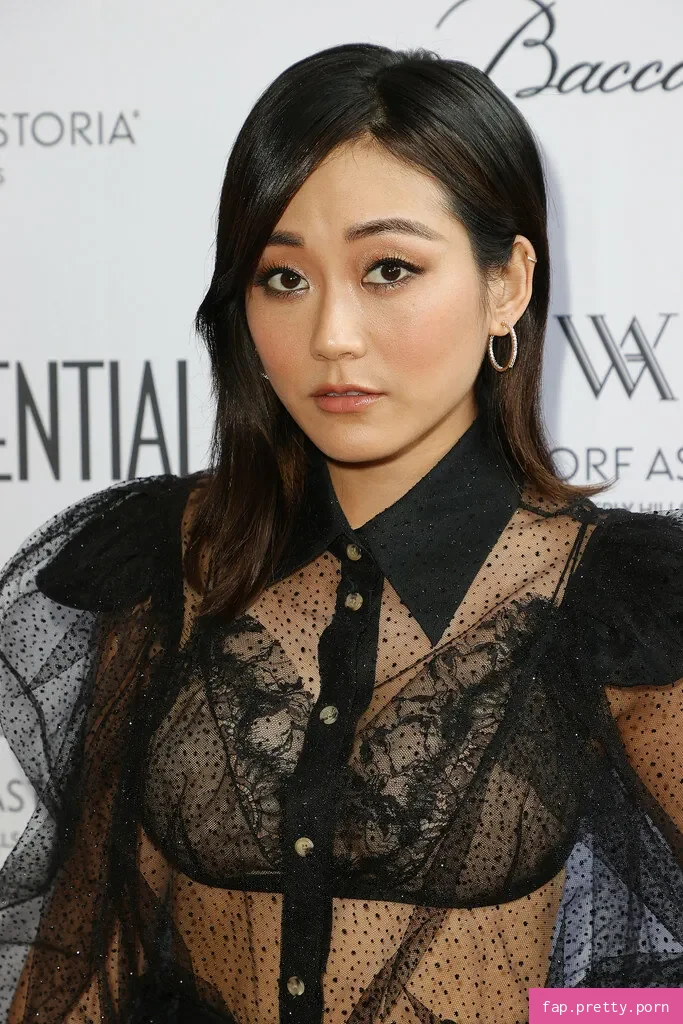 Karen Fukuhara - Photo #04