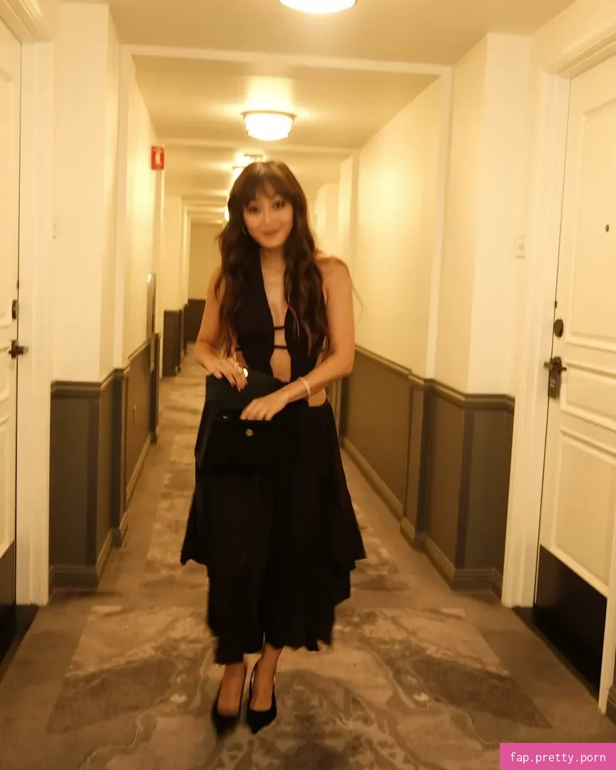 Karen Fukuhara - Photo #20