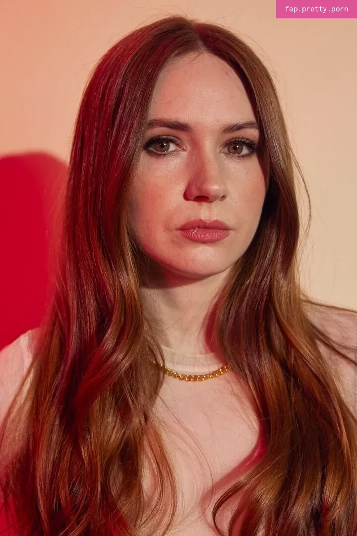 Karen Gillan - Photo #04