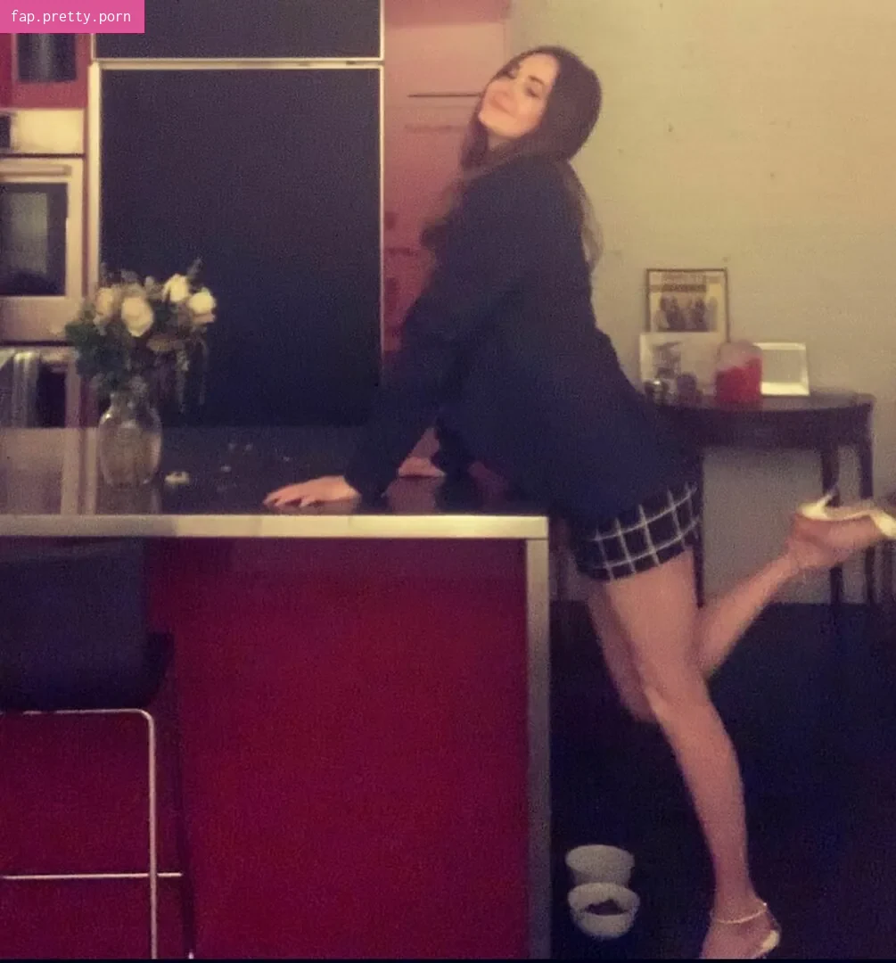 Karen Gillan - Photo #10