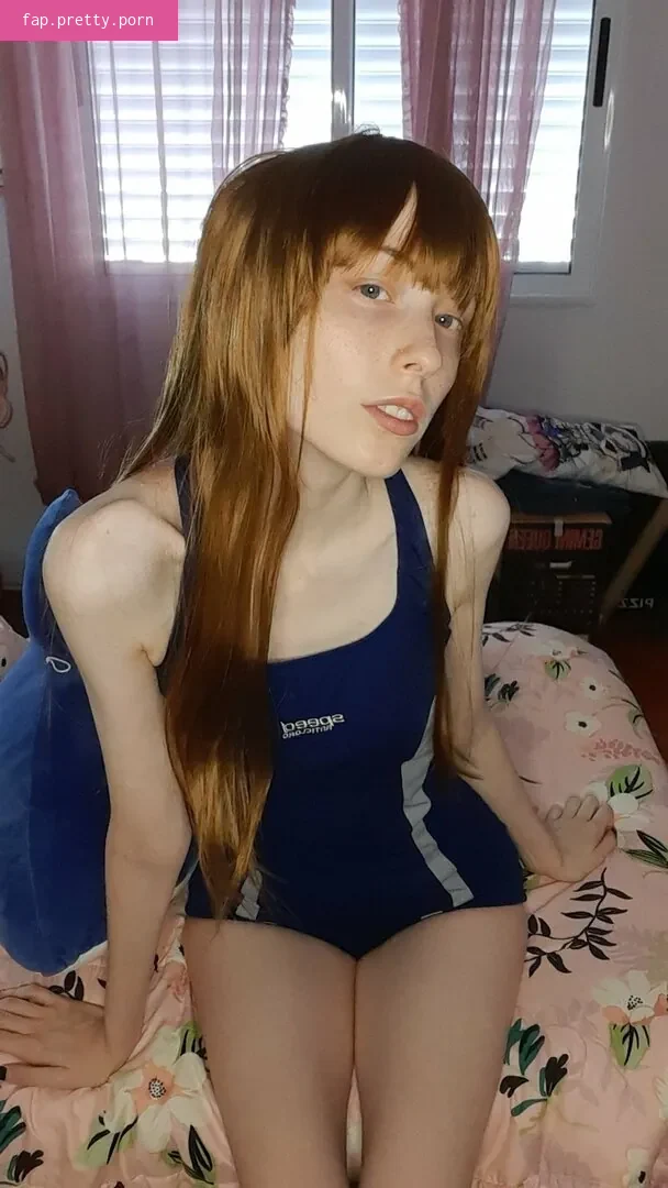 Kiki Glitter Cosplay - Photo #06