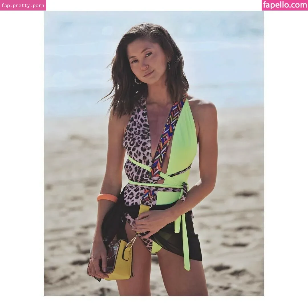 Kimiko Glenn - Photo #50