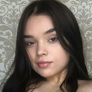 Kamila_heels