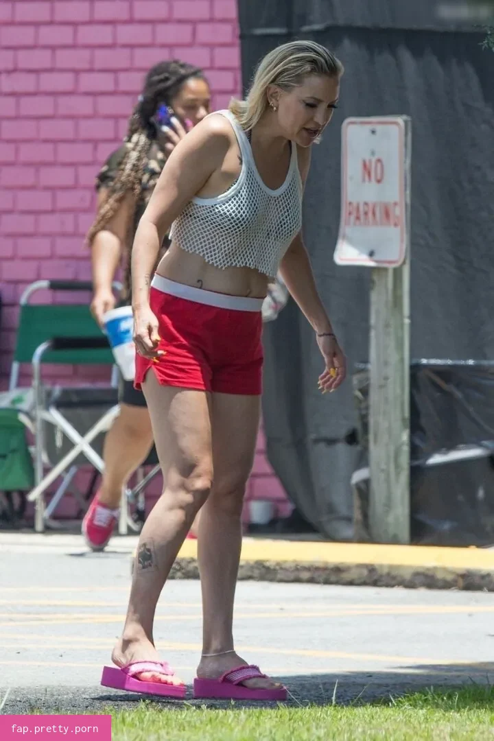 Kate Hudson - Photo #22