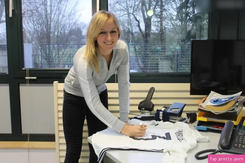 Kathrin Hendrich - Photo #05