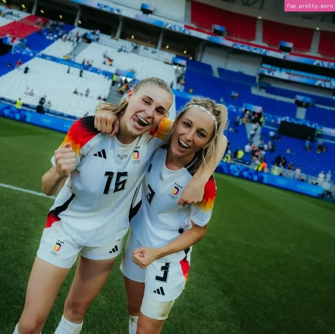 Kathrin Hendrich - Photo #18