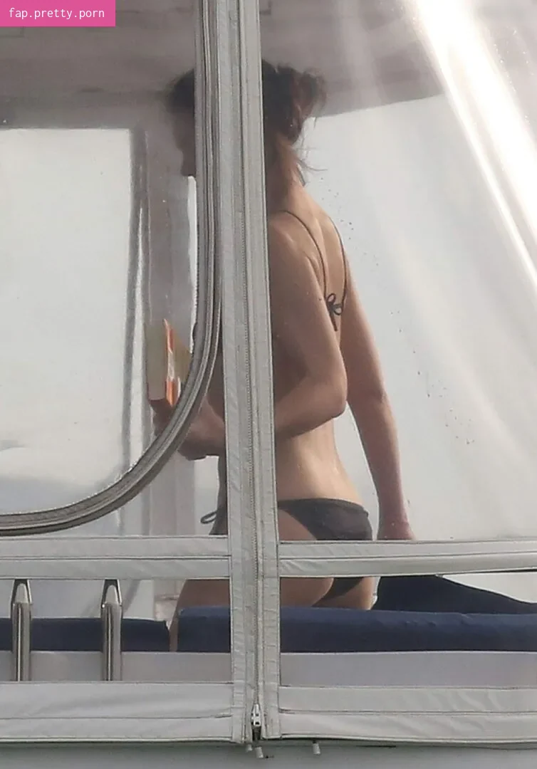 Katie Holmes - Photo #49
