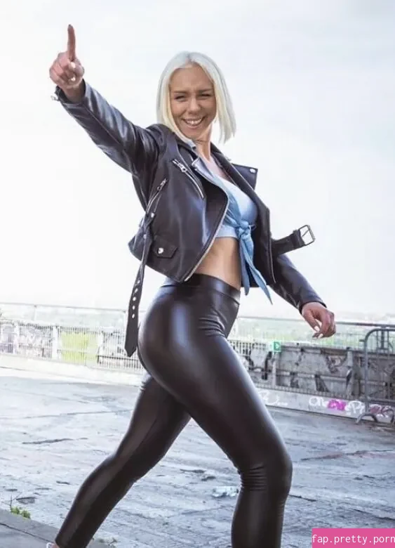 Katrin Hamann - Photo #33