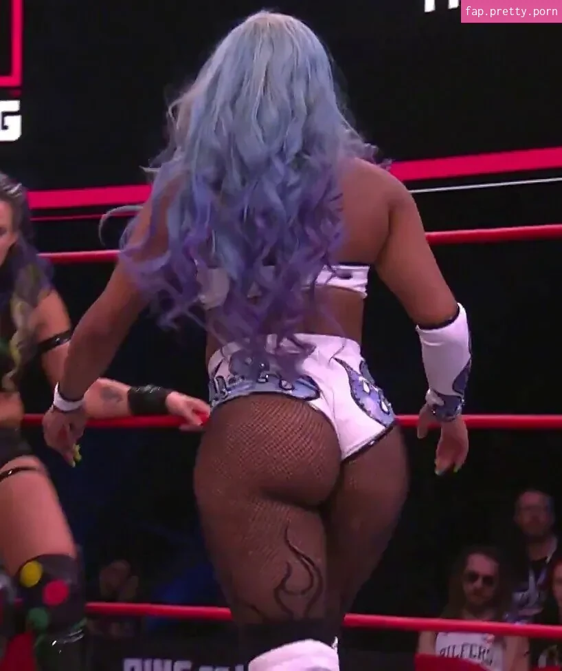 Kiera Hogan - Photo #78