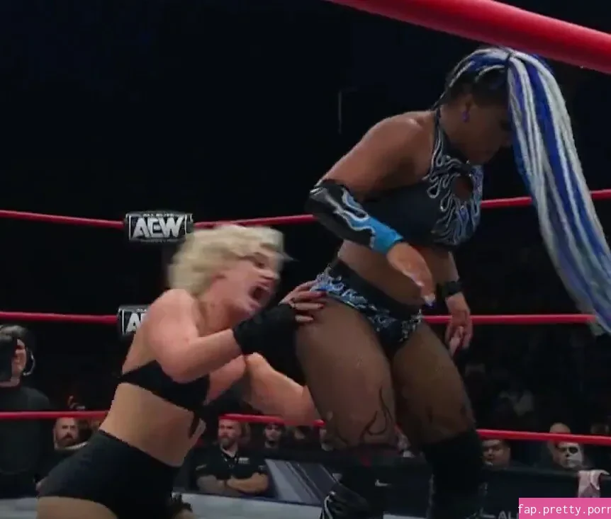 Kiera Hogan - Photo #96