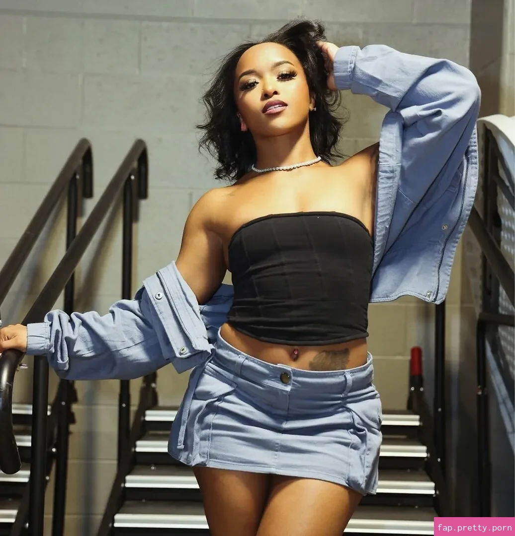 Kiera Hogan - Photo #56