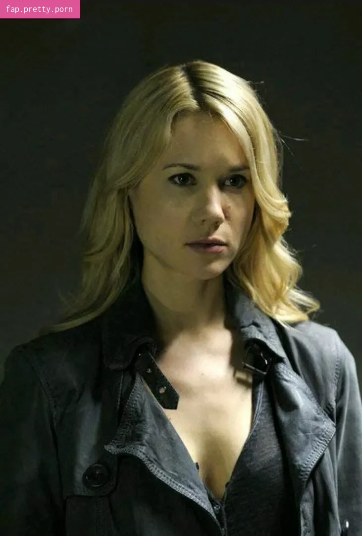 Kristen Hager - Photo #07