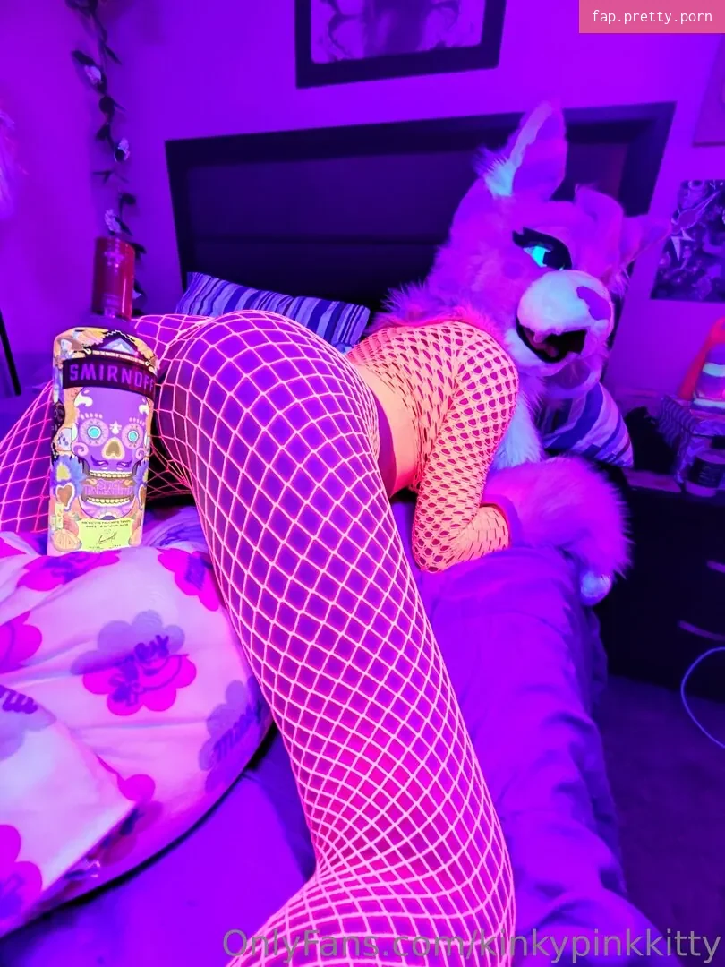 kinkypinkkitty - Photo #54