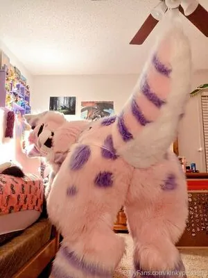 kinkypinkkitty