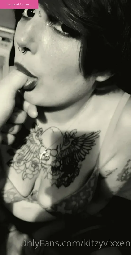kitzyvixxen - Photo #11