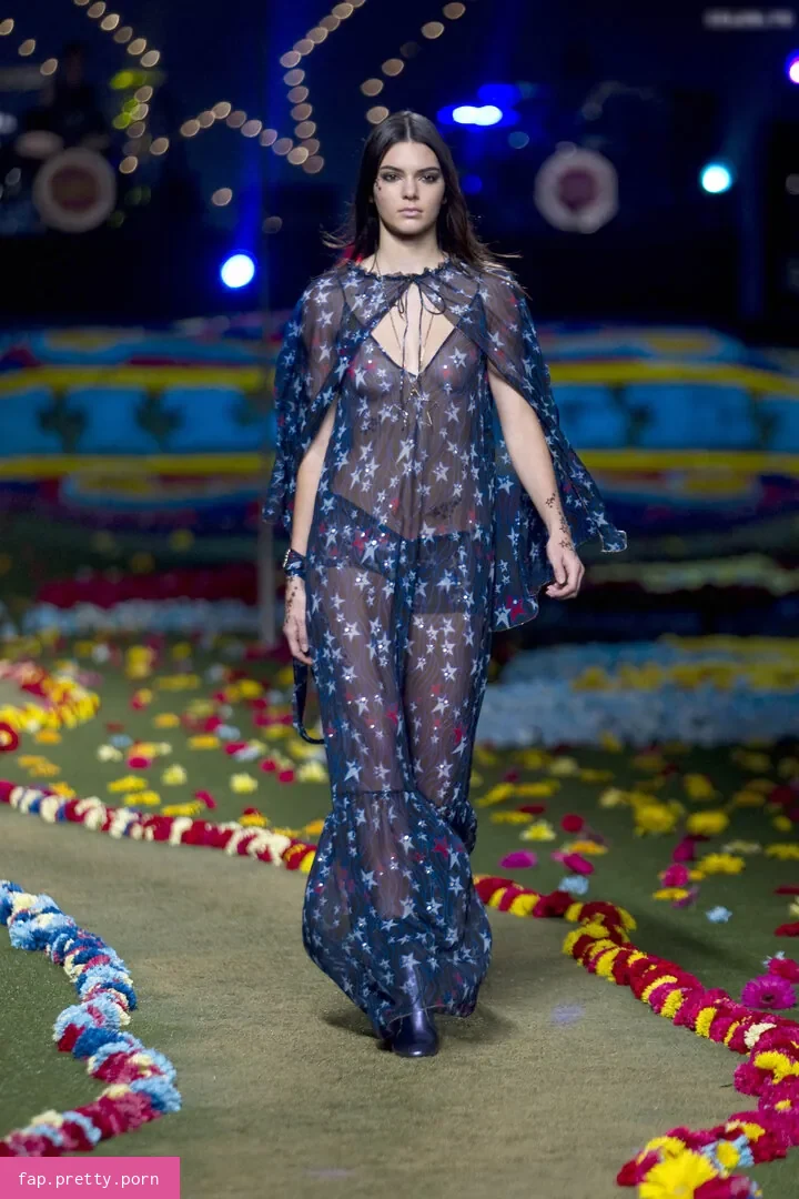 Kendall Jenner - Photo #49