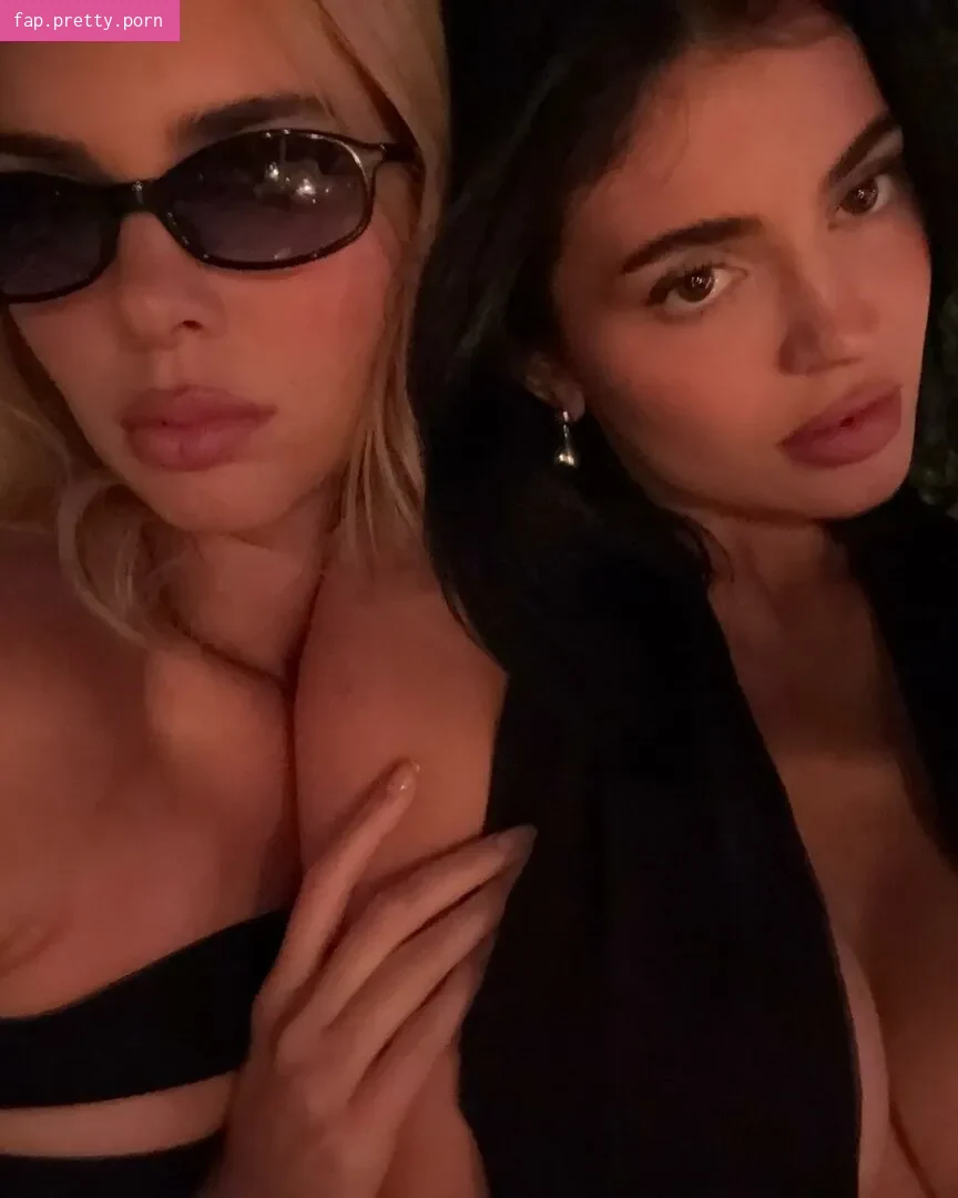 Kylie Jenner - Photo #11