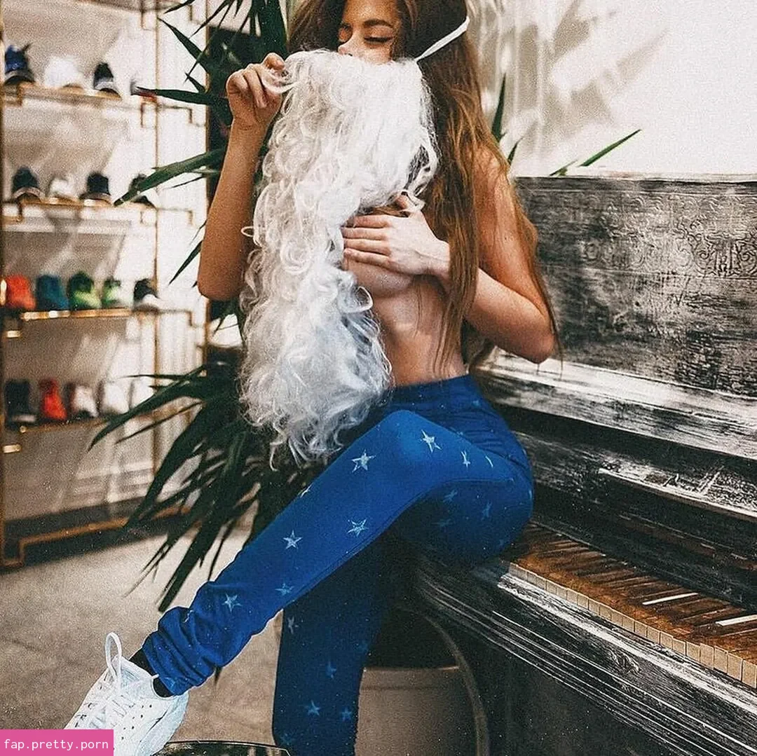 Kate Kabak - Photo #26