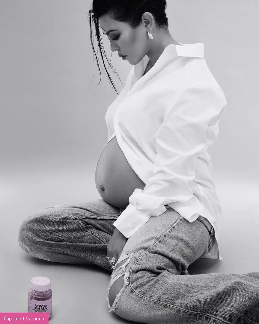 Kourtney Kardashian - Photo #72