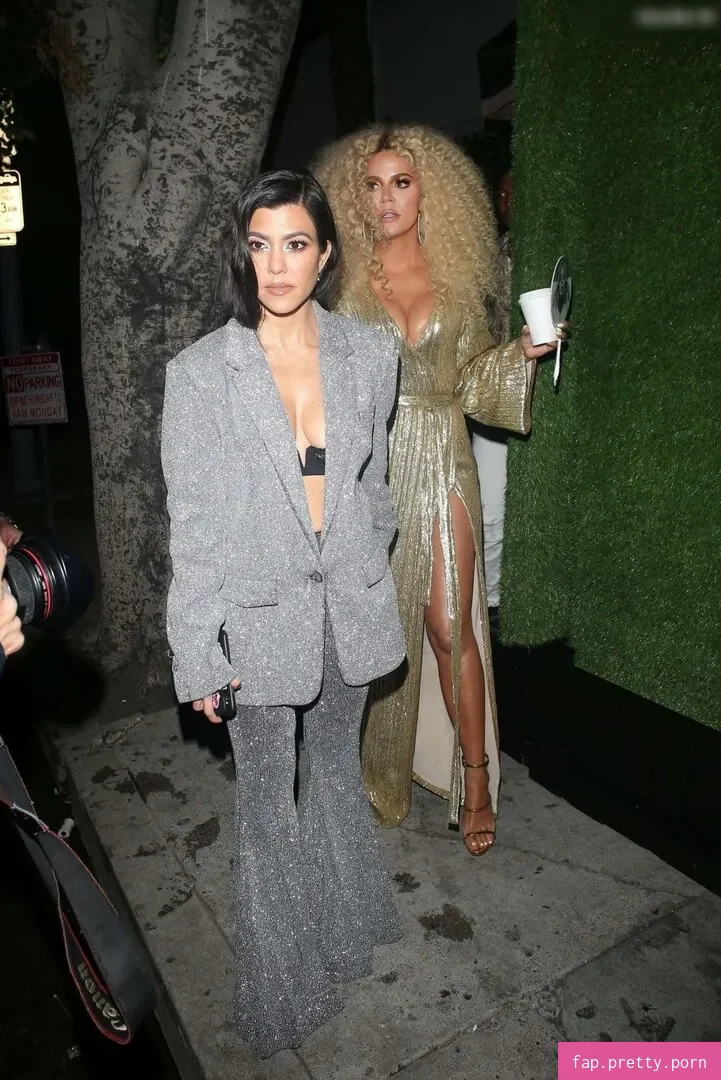 Kourtney Kardashian - Photo #21