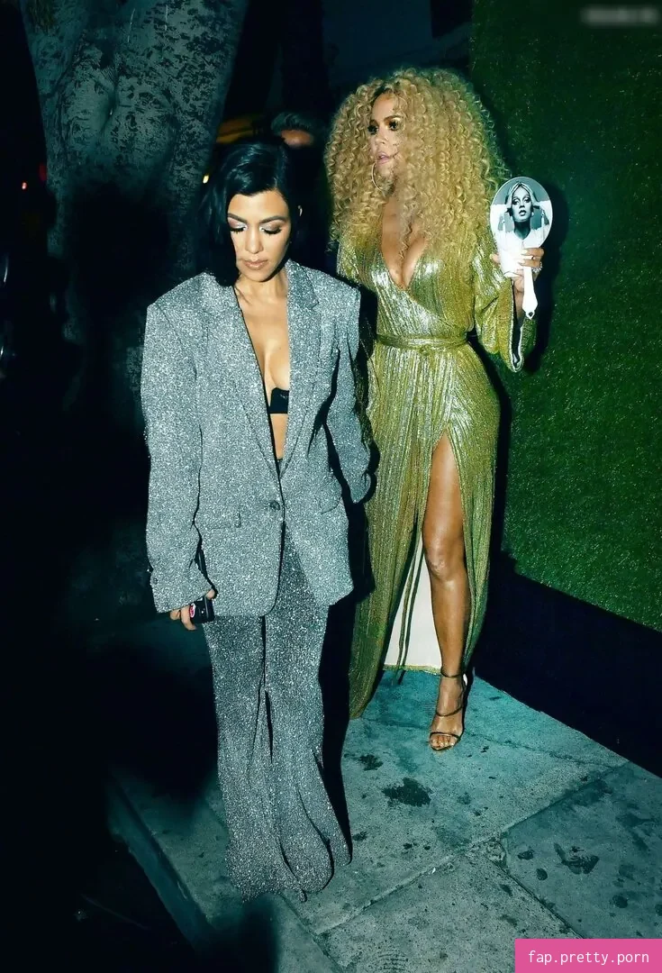 Kourtney Kardashian - Photo #24