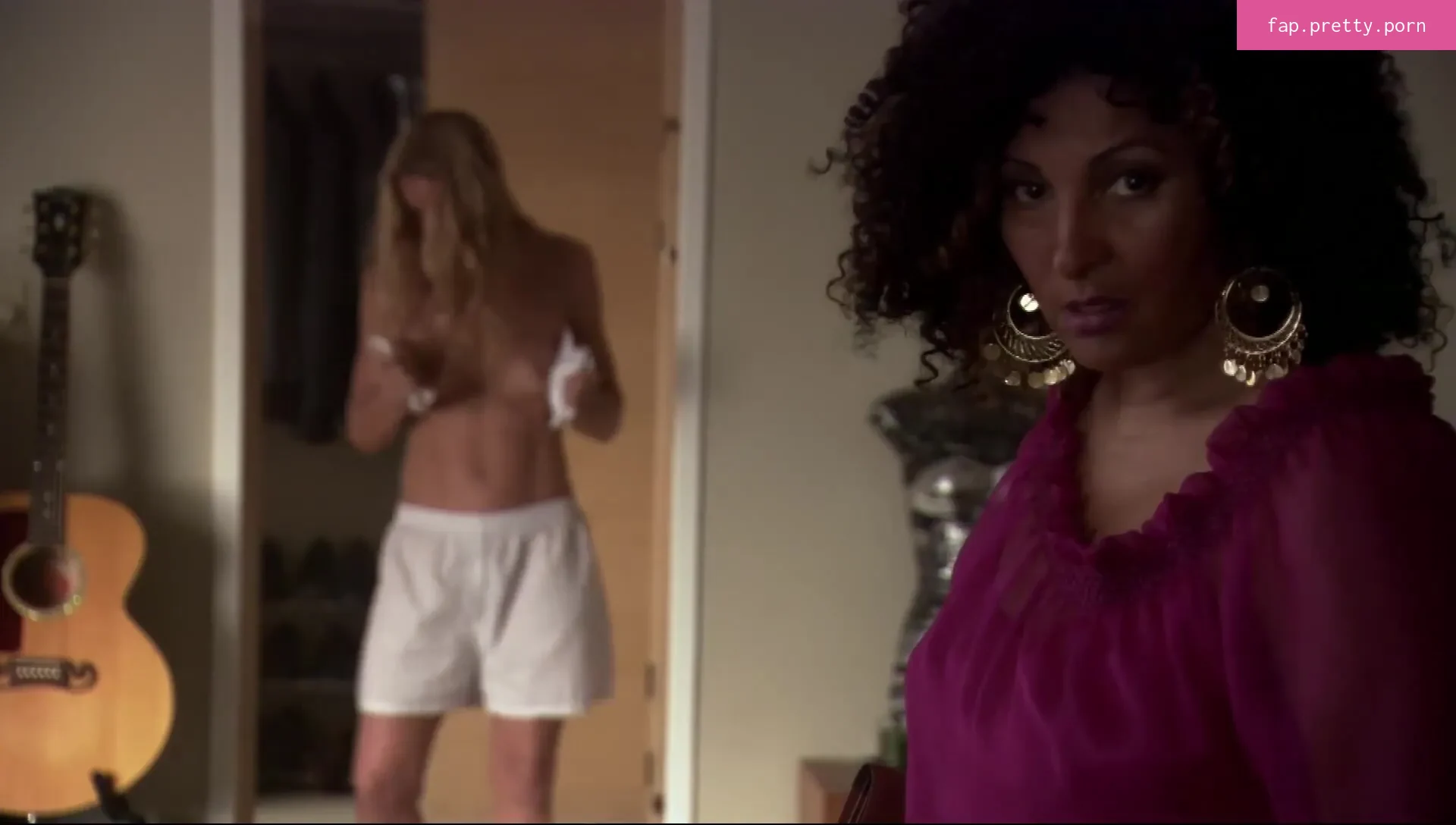 Kelly Lynch - Photo #54