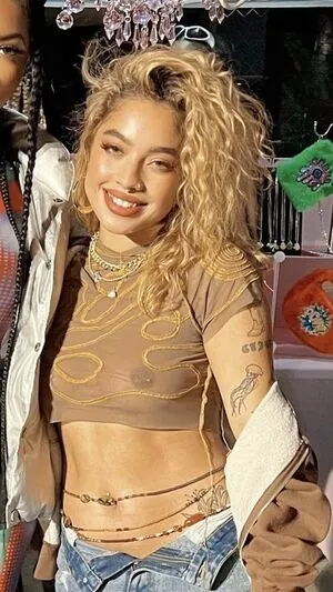 Kiana Ledé