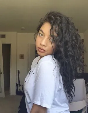 Kiana Ledé