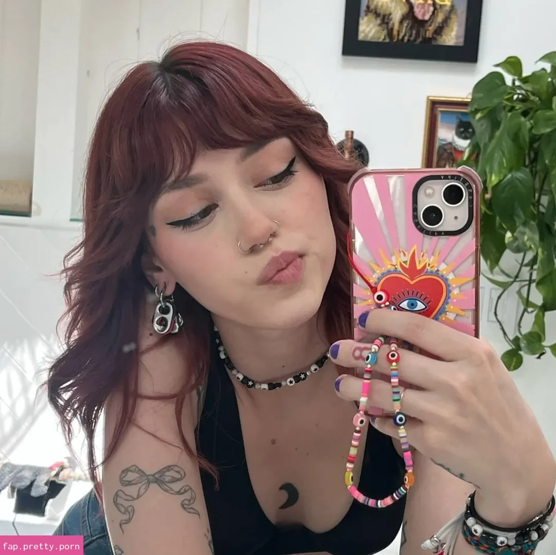 Kailee Morgue - Photo #04