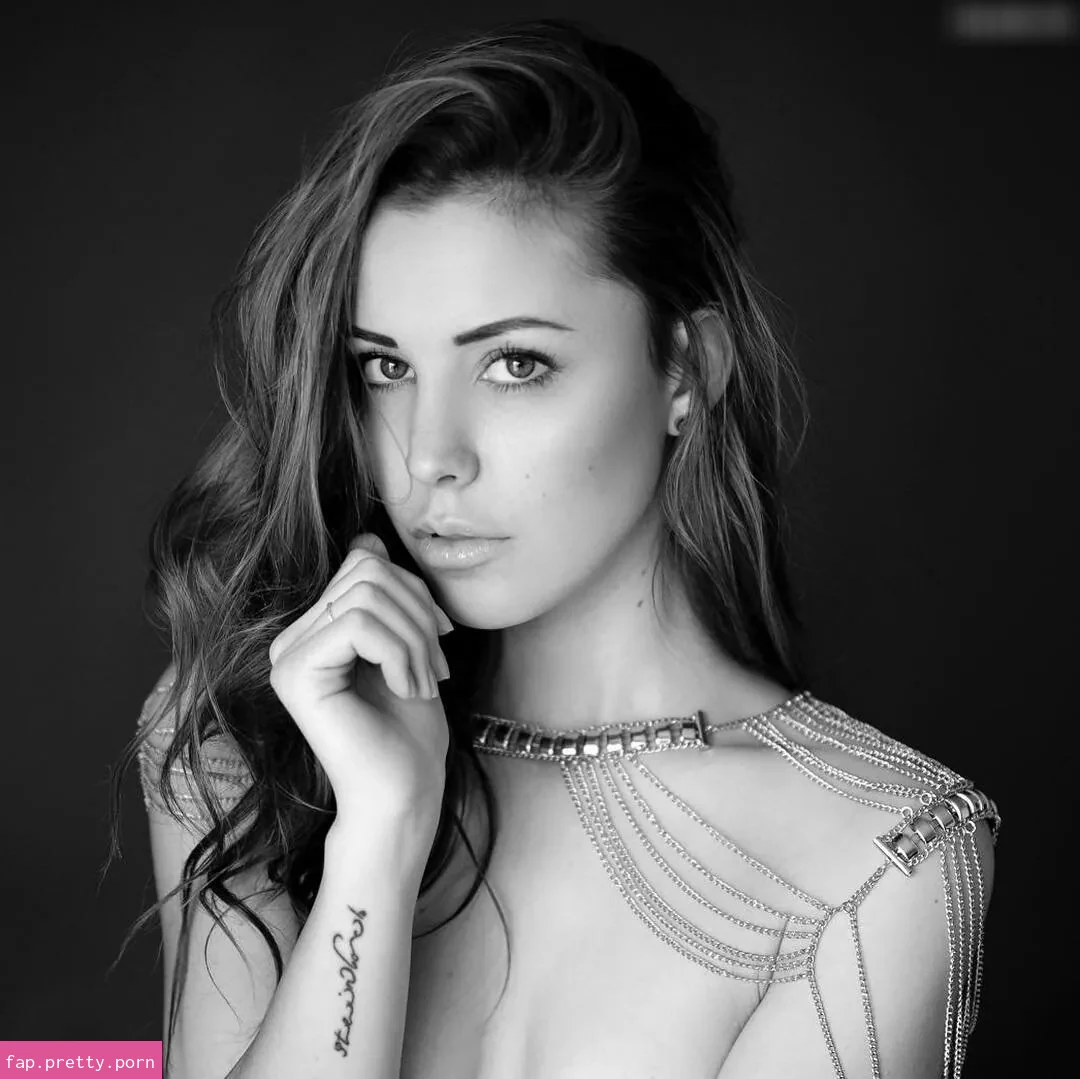 Katharina M. - Photo #27