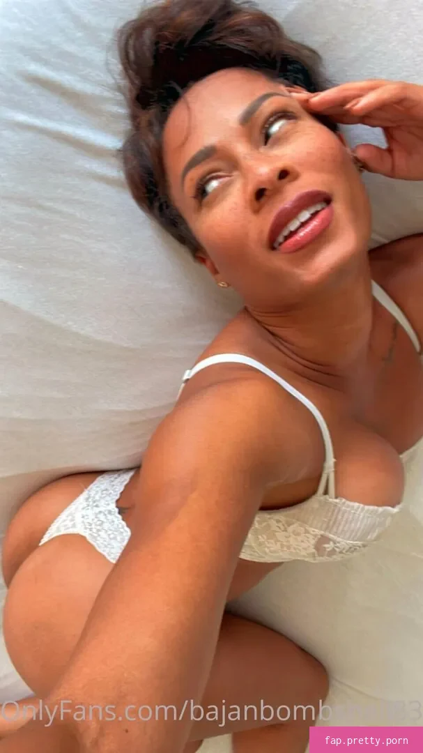 Kristal Marshall - Photo #33