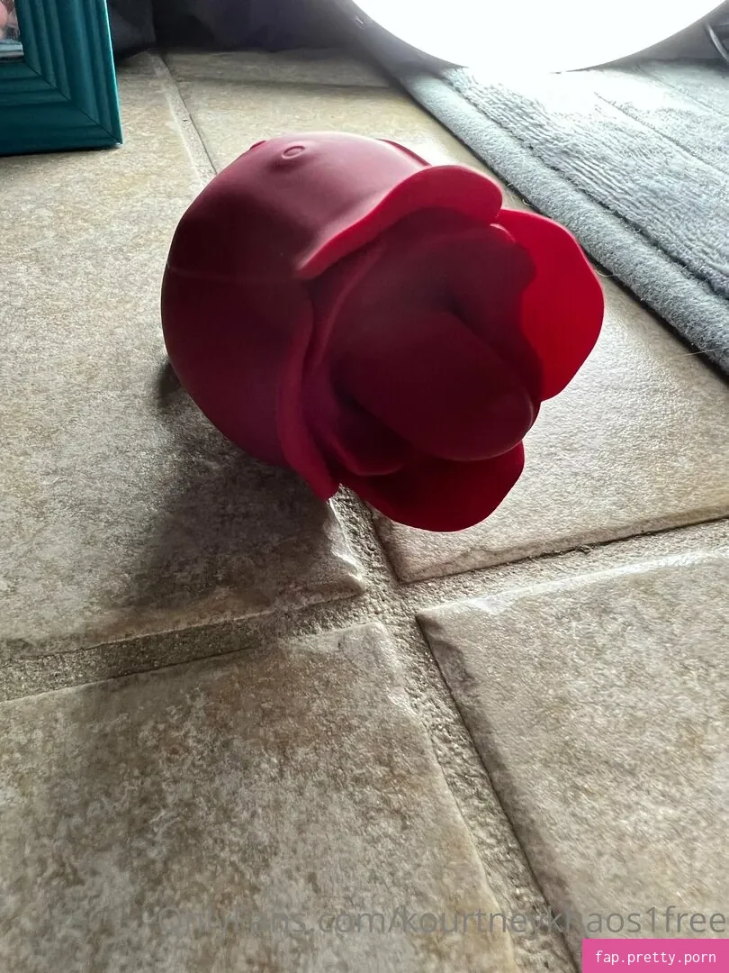 kourtneykhaos1free - Photo #14