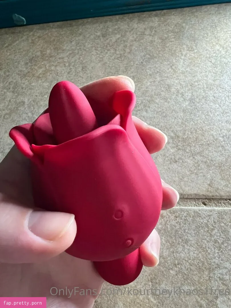 kourtneykhaos1free - Photo #16